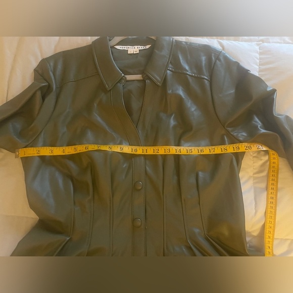 - Veronica Beard Ameeta Dress in Stone Army- faux leather size 14 - Picture 14 of 16